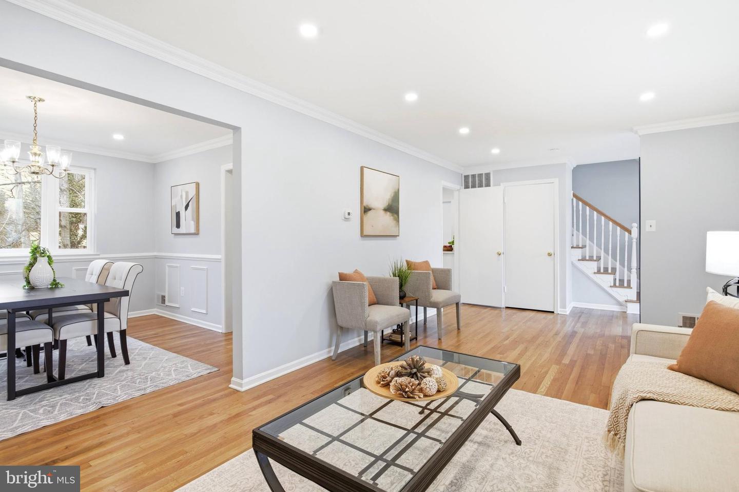 5342 GUINEA RD, FAIRFAX, Virginia 22032, 4 Bedrooms Bedrooms, ,3 BathroomsBathrooms,Residential,For sale,5342 GUINEA RD,VAFX2289936 MLS # VAFX2289936