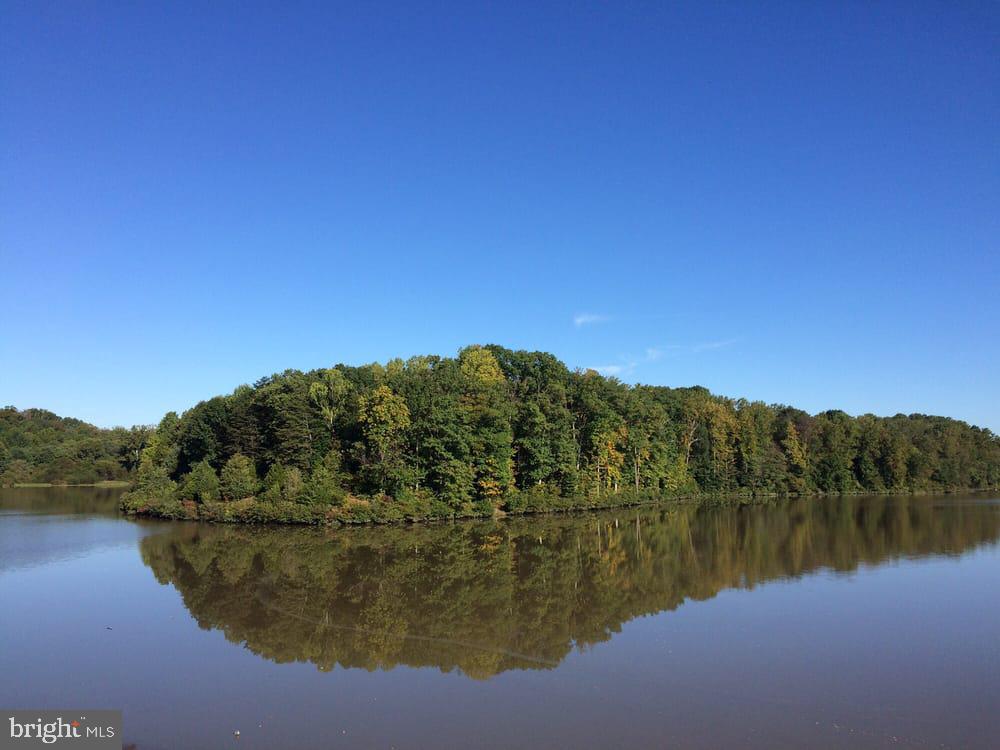 5342 GUINEA RD, FAIRFAX, Virginia 22032, 4 Bedrooms Bedrooms, ,3 BathroomsBathrooms,Residential,For sale,5342 GUINEA RD,VAFX2289936 MLS # VAFX2289936