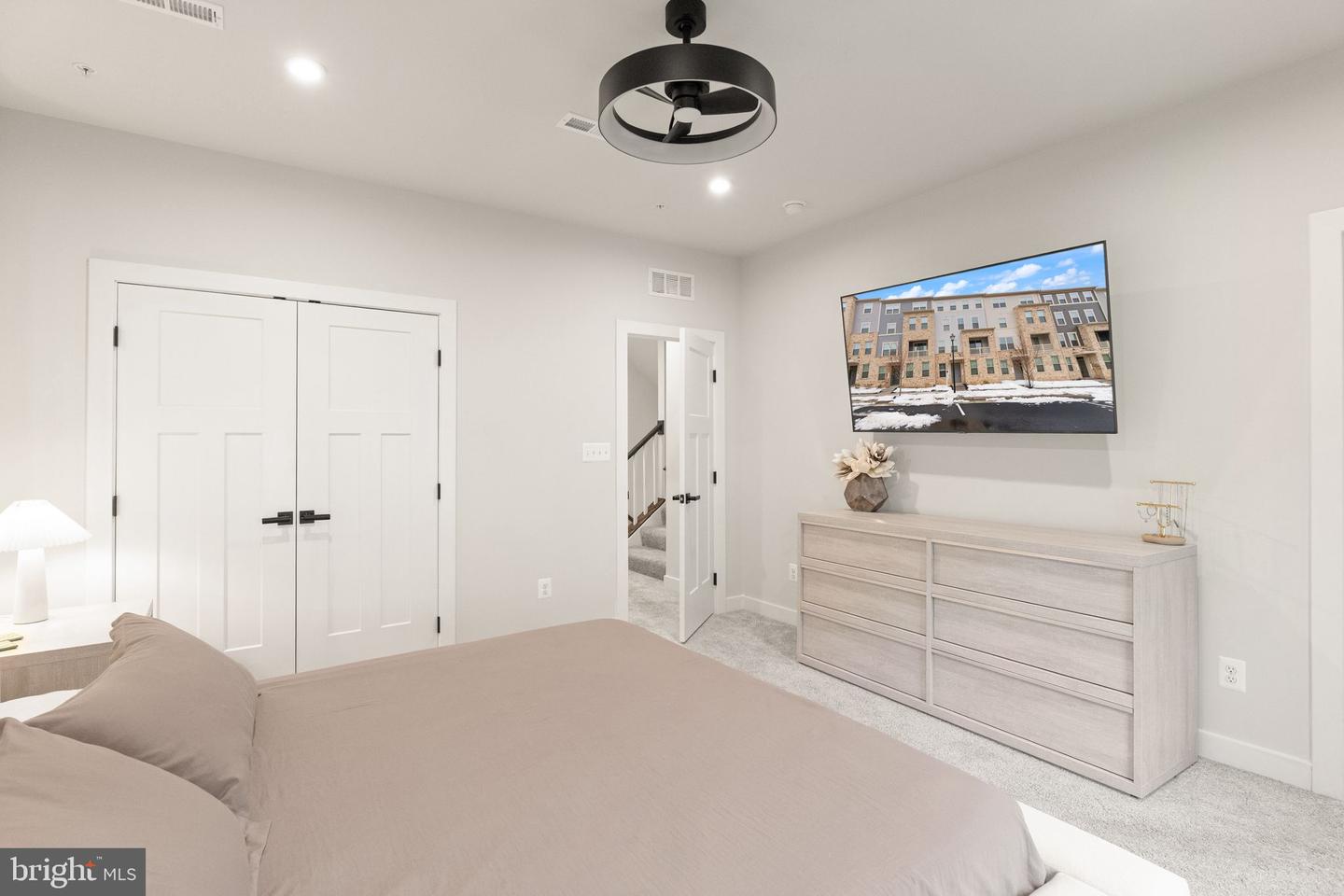 42595 PITLOCHRY TER, STERLING, Virginia 20166, 3 Bedrooms Bedrooms, ,2 BathroomsBathrooms,Residential,For sale,42595 PITLOCHRY TER,VALO2115548 MLS # VALO2115548