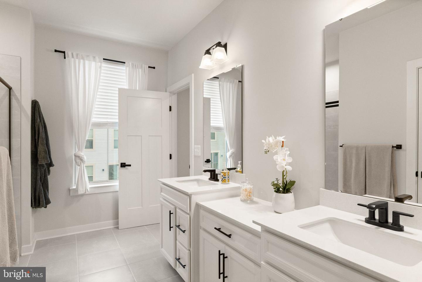 42595 PITLOCHRY TER, STERLING, Virginia 20166, 3 Bedrooms Bedrooms, ,2 BathroomsBathrooms,Residential,For sale,42595 PITLOCHRY TER,VALO2115548 MLS # VALO2115548