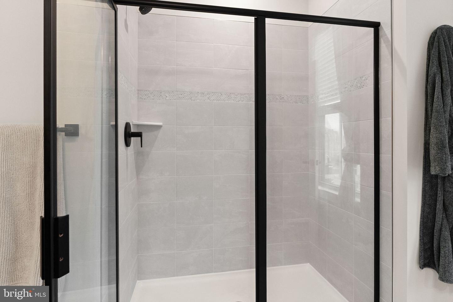 42595 PITLOCHRY TER, STERLING, Virginia 20166, 3 Bedrooms Bedrooms, ,2 BathroomsBathrooms,Residential,For sale,42595 PITLOCHRY TER,VALO2115548 MLS # VALO2115548