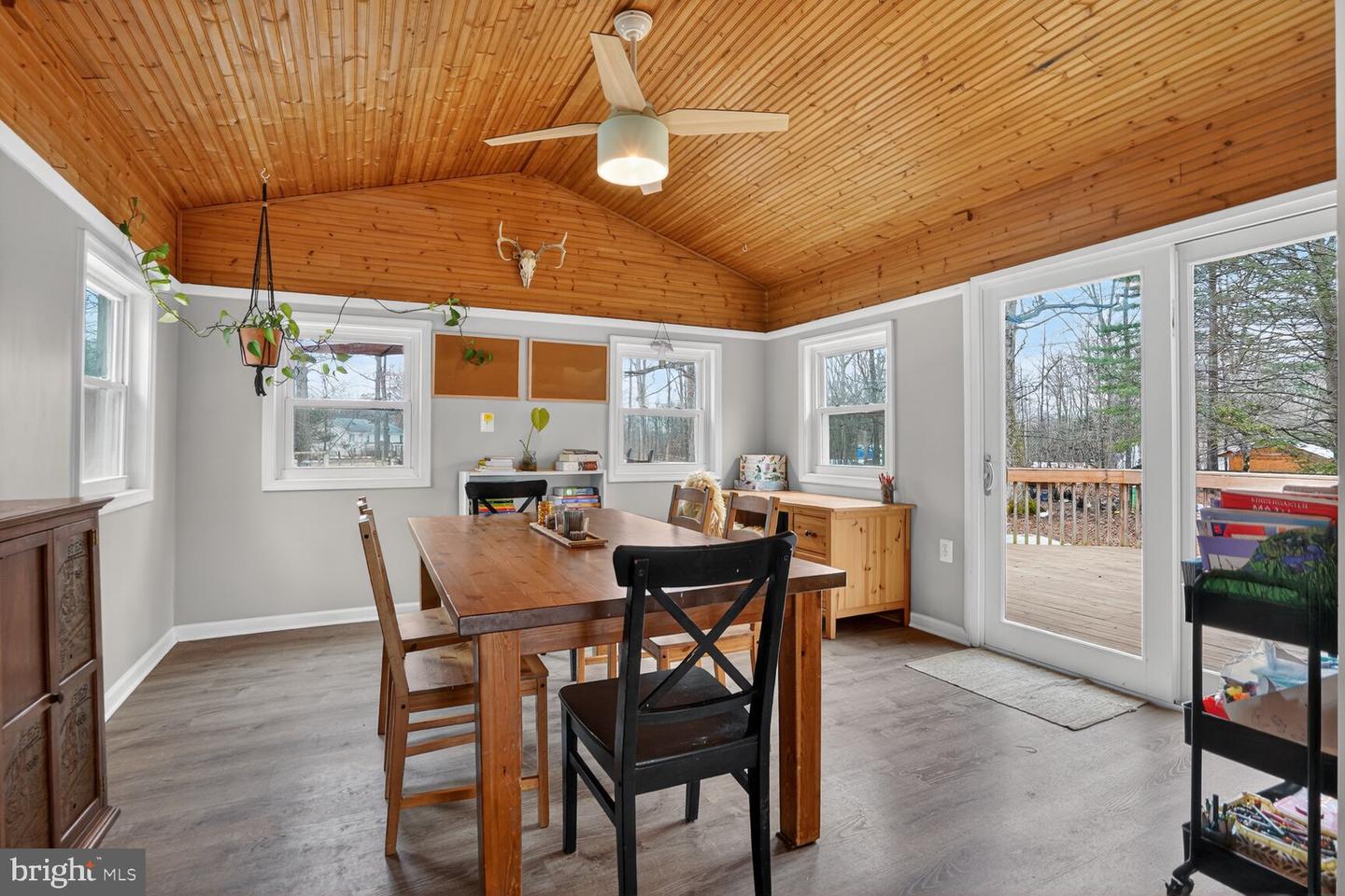 7406 KENNEDY RD, NOKESVILLE, Virginia 20181, 3 Bedrooms Bedrooms, ,2 BathroomsBathrooms,Residential,For sale,7406 KENNEDY RD,VAFQ2020514 MLS # VAFQ2020514