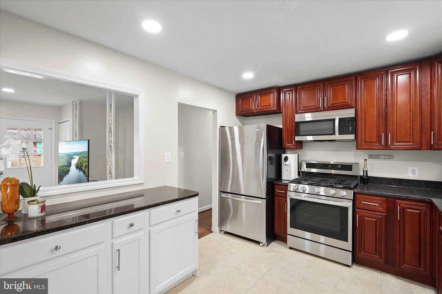 709 W POPLAR RD, STERLING, Virginia 20164, 4 Bedrooms Bedrooms, ,2 BathroomsBathrooms,Residential,For sale,709 W POPLAR RD,VALO2115636 MLS # VALO2115636