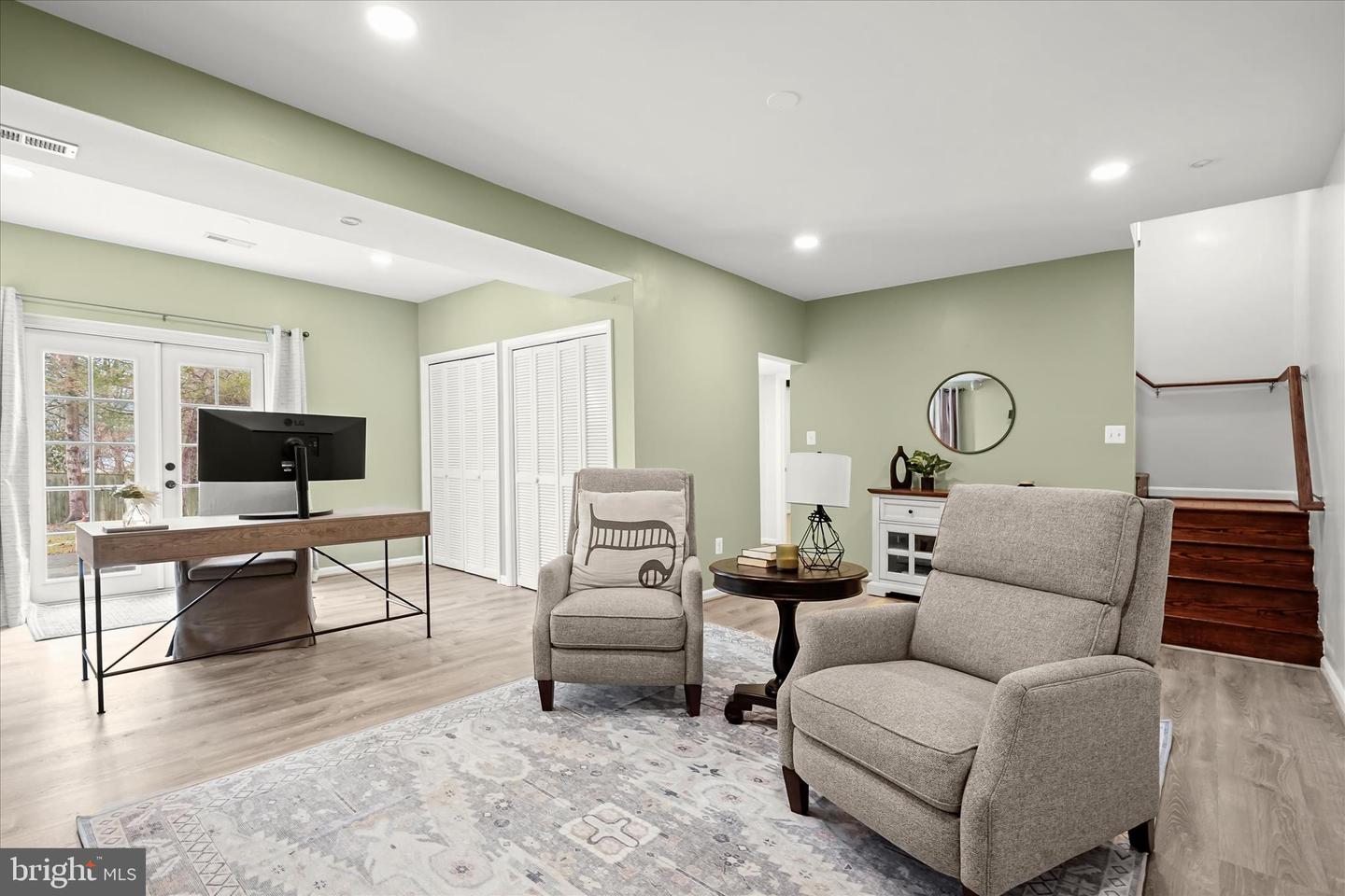 709 W POPLAR RD, STERLING, Virginia 20164, 4 Bedrooms Bedrooms, ,2 BathroomsBathrooms,Residential,For sale,709 W POPLAR RD,VALO2115636 MLS # VALO2115636