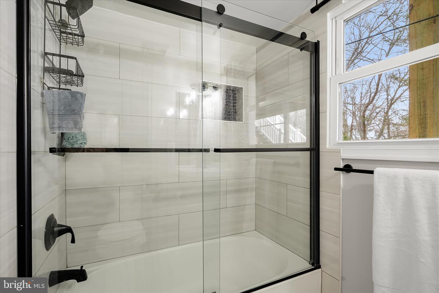 709 W POPLAR RD, STERLING, Virginia 20164, 4 Bedrooms Bedrooms, ,2 BathroomsBathrooms,Residential,For sale,709 W POPLAR RD,VALO2115636 MLS # VALO2115636