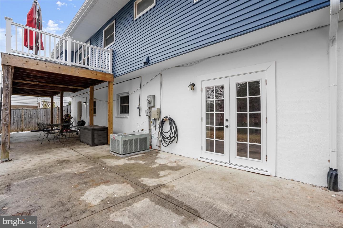 709 W POPLAR RD, STERLING, Virginia 20164, 4 Bedrooms Bedrooms, ,2 BathroomsBathrooms,Residential,For sale,709 W POPLAR RD,VALO2115636 MLS # VALO2115636