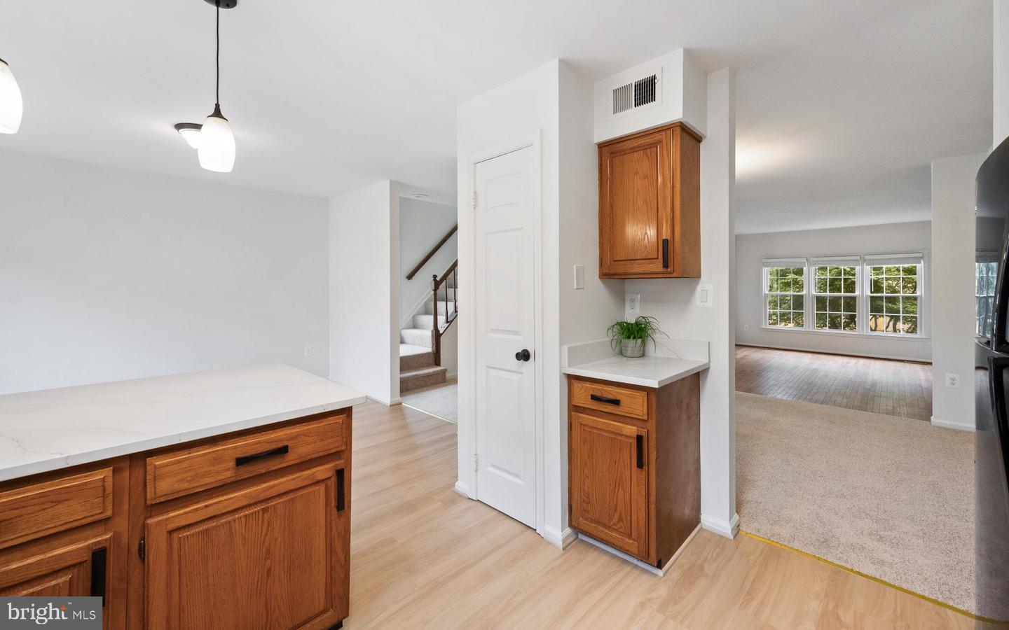 4020 GREGG CT, FAIRFAX, Virginia 22033, 4 Bedrooms Bedrooms, 13 Rooms Rooms,3 BathroomsBathrooms,Residential,For sale,4020 GREGG CT,VAFX2290272 MLS # VAFX2290272