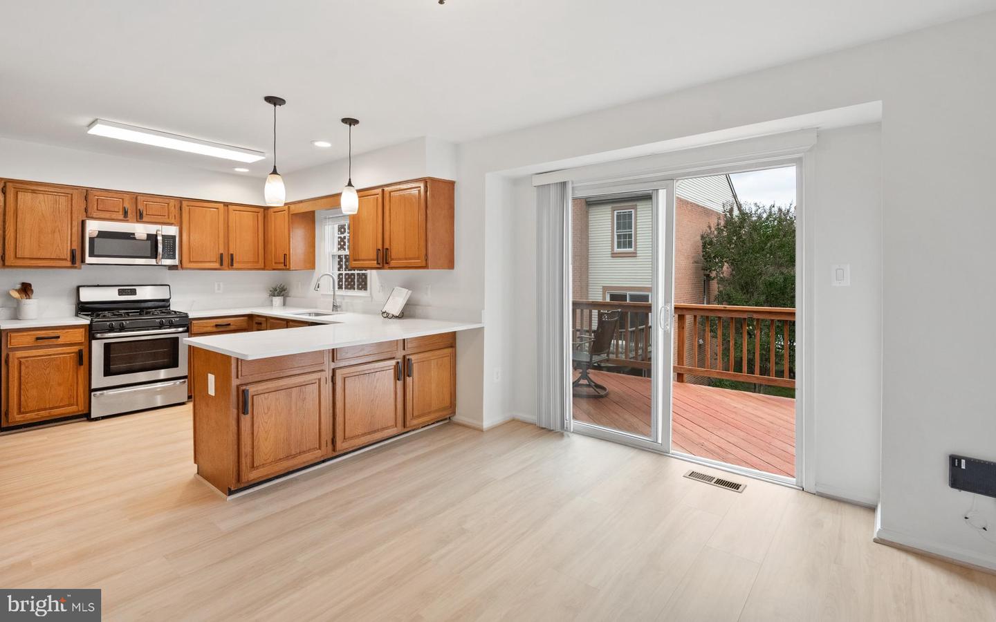 4020 GREGG CT, FAIRFAX, Virginia 22033, 4 Bedrooms Bedrooms, 13 Rooms Rooms,3 BathroomsBathrooms,Residential,For sale,4020 GREGG CT,VAFX2290272 MLS # VAFX2290272