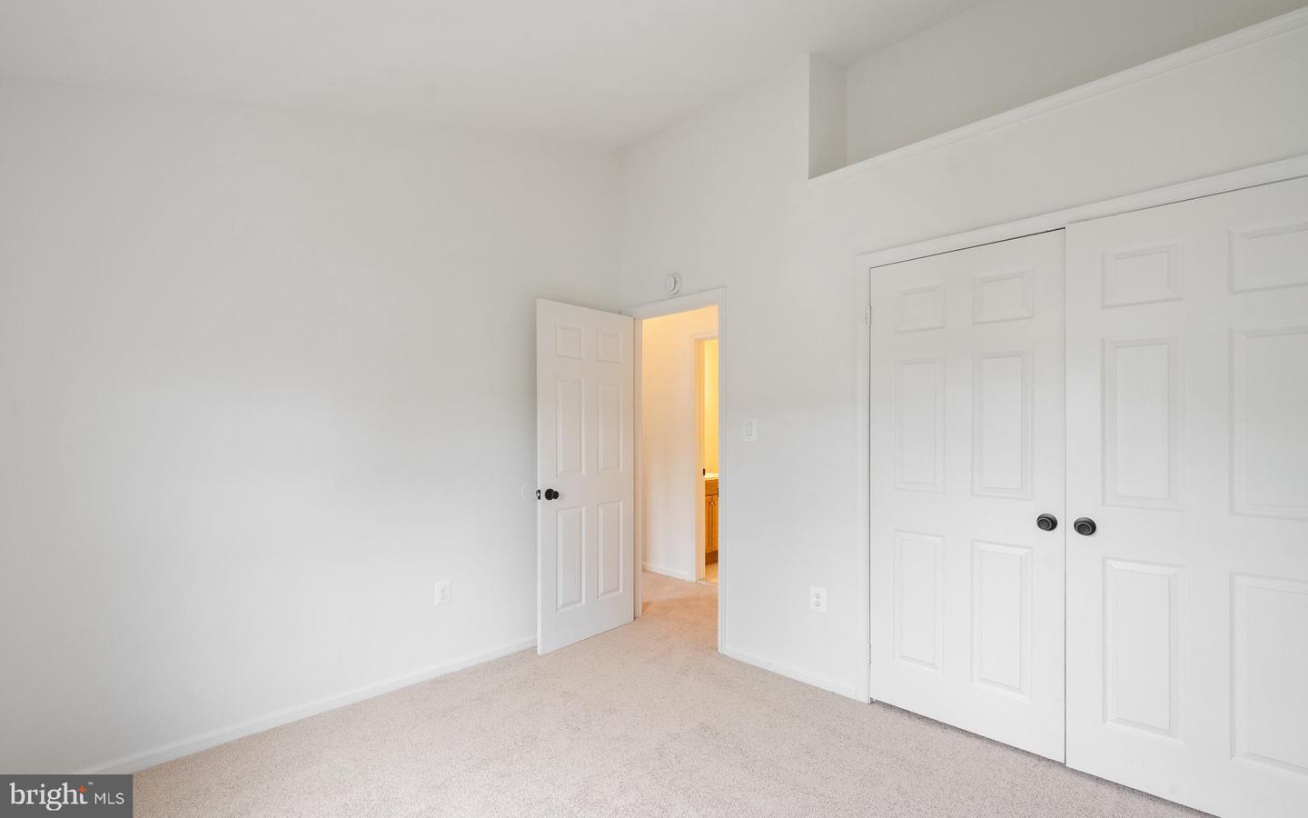 4020 GREGG CT, FAIRFAX, Virginia 22033, 4 Bedrooms Bedrooms, 13 Rooms Rooms,3 BathroomsBathrooms,Residential,For sale,4020 GREGG CT,VAFX2290272 MLS # VAFX2290272