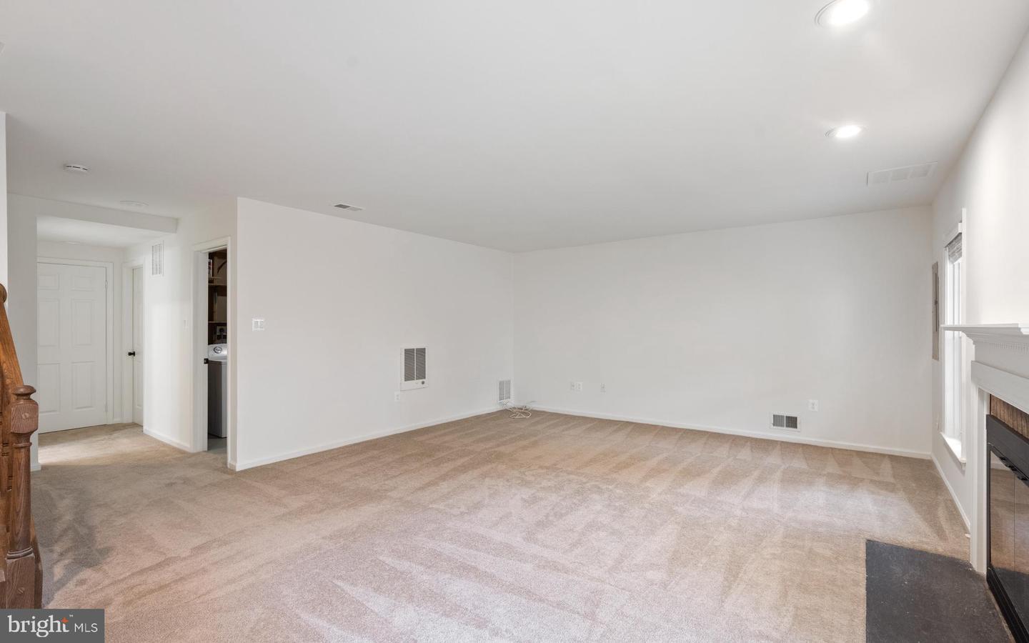 4020 GREGG CT, FAIRFAX, Virginia 22033, 4 Bedrooms Bedrooms, 13 Rooms Rooms,3 BathroomsBathrooms,Residential,For sale,4020 GREGG CT,VAFX2290272 MLS # VAFX2290272