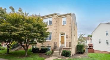 4020 GREGG CT, FAIRFAX, Virginia 22033, 4 Bedrooms Bedrooms, 13 Rooms Rooms,3 BathroomsBathrooms,Residential,For sale,4020 GREGG CT,VAFX2290272 MLS # VAFX2290272