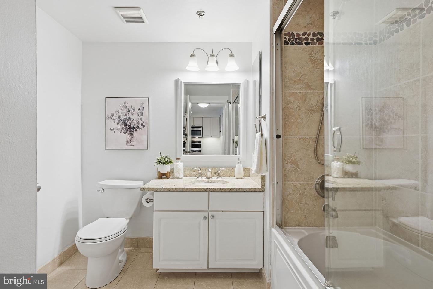 1050 N TAYLOR ST #105, ARLINGTON, Virginia 22201, 1 Bedroom Bedrooms, ,1 BathroomBathrooms,Residential,For sale,1050 N TAYLOR ST #105,VAAR2068774 MLS # VAAR2068774