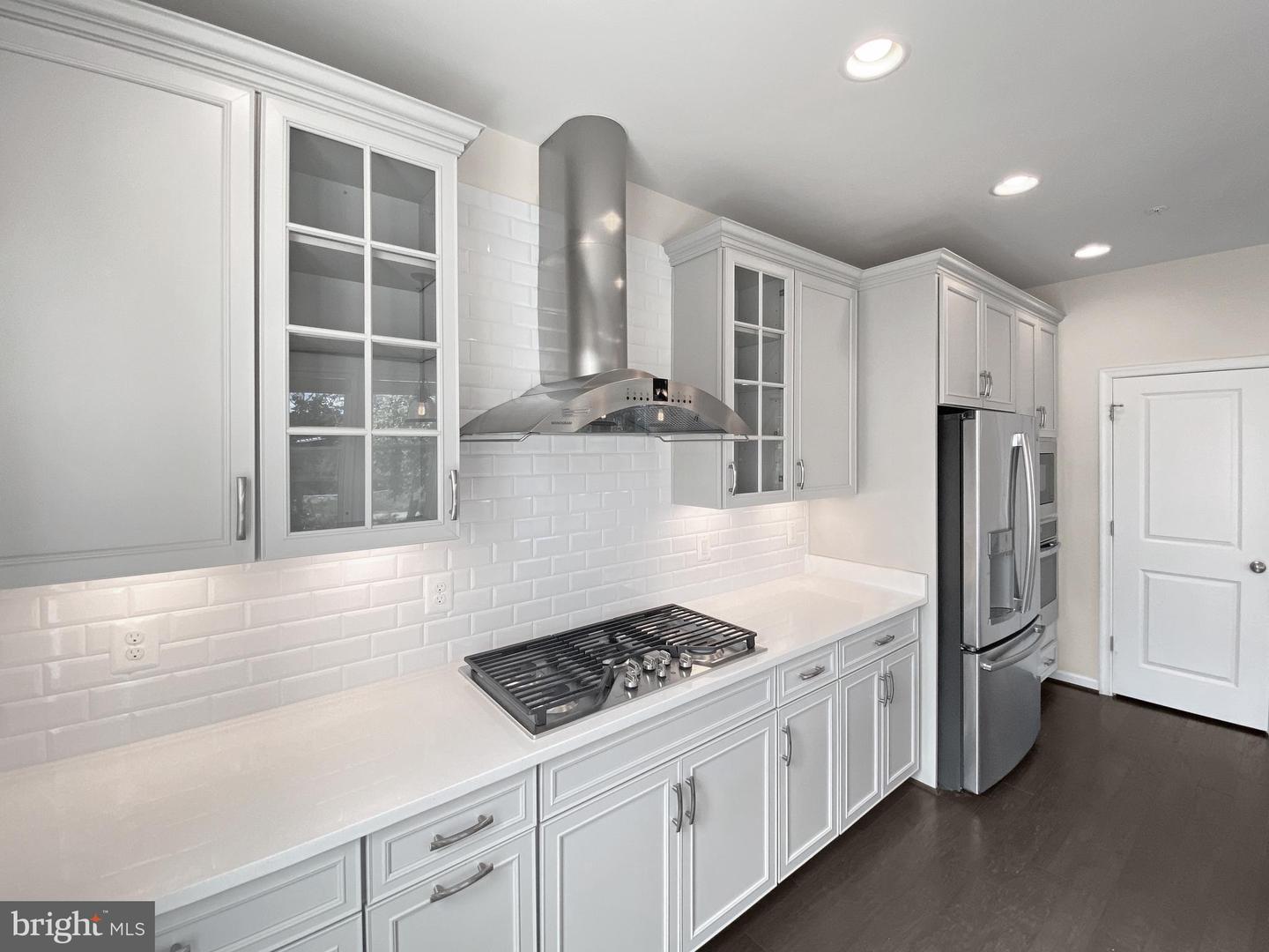 4967 LAKESIDE XING, CHANTILLY, Virginia 20151, 3 Bedrooms Bedrooms, ,3 BathroomsBathrooms,Residential,For sale,4967 LAKESIDE XING,VAFX2290480 MLS # VAFX2290480