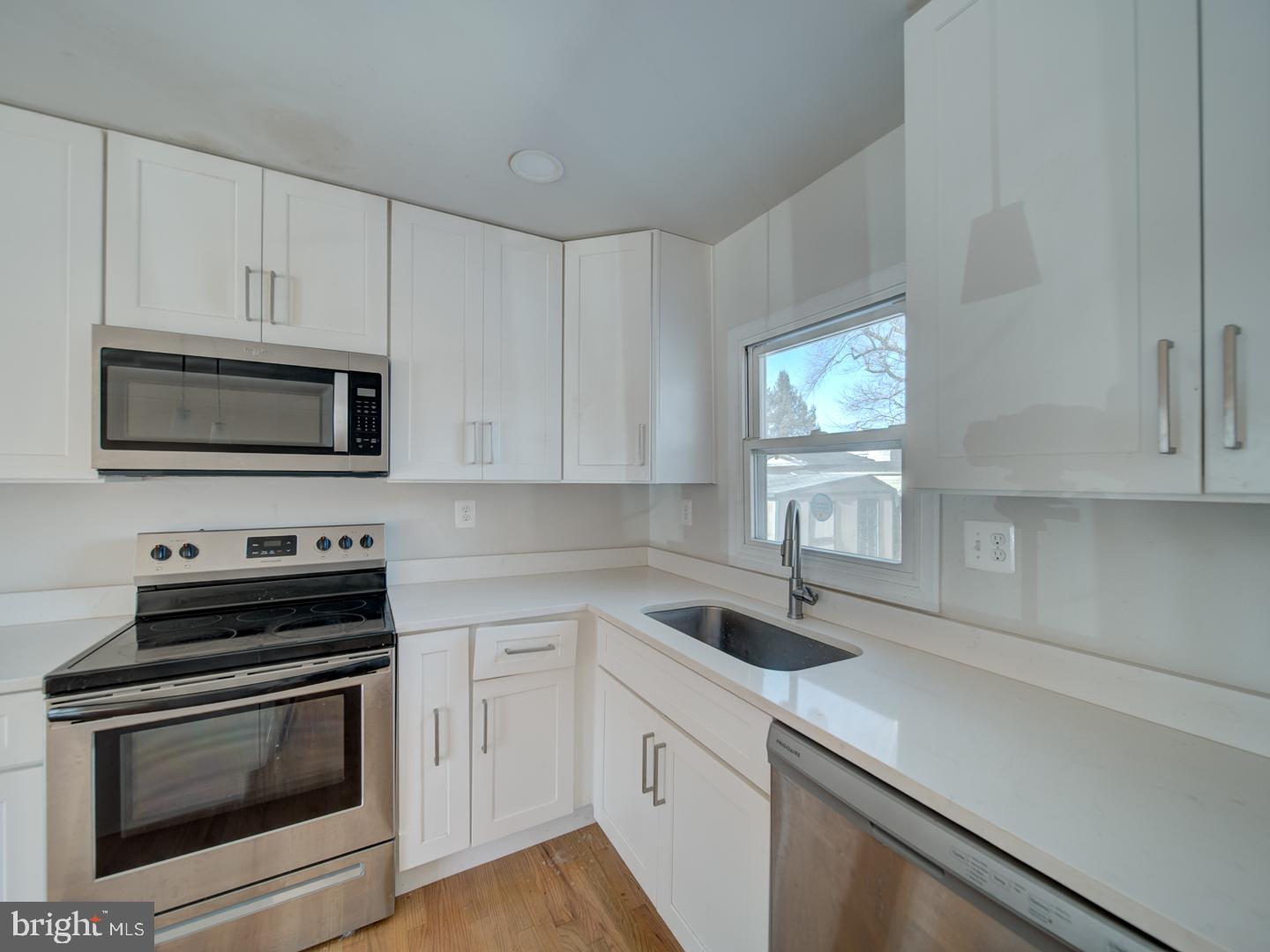 2908 ALLIANCE LN, WOODBRIDGE, Virginia 22193, 3 Bedrooms Bedrooms, ,3 BathroomsBathrooms,Residential,For sale,2908 ALLIANCE LN,VAPW2112328 MLS # VAPW2112328