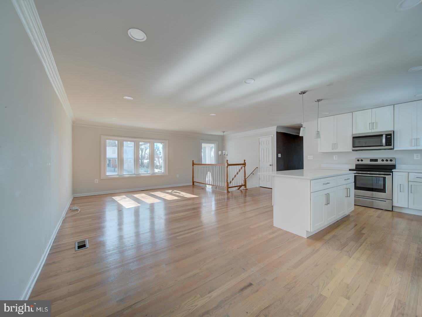 2908 ALLIANCE LN, WOODBRIDGE, Virginia 22193, 3 Bedrooms Bedrooms, ,3 BathroomsBathrooms,Residential,For sale,2908 ALLIANCE LN,VAPW2112328 MLS # VAPW2112328