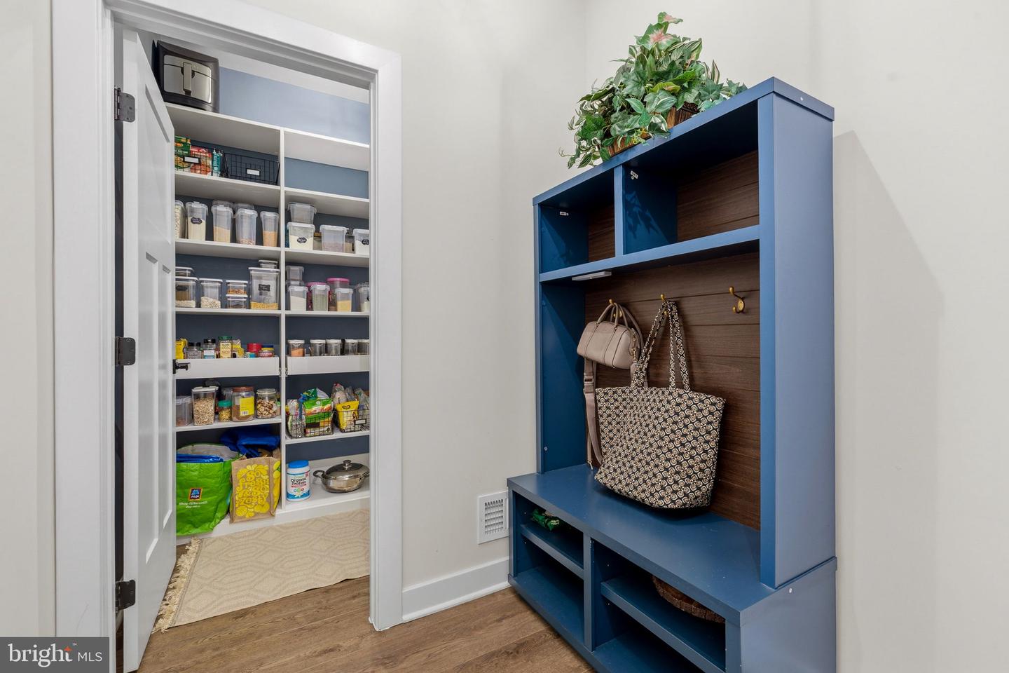 23957 NIGHTSONG CT, ALDIE, Virginia 20105, 5 Bedrooms Bedrooms, ,4 BathroomsBathrooms,Residential,For sale,23957 NIGHTSONG CT,VALO2115790 MLS # VALO2115790 23957 NIGHTSONG CT, ALDIE, Virginia 20105, 5 Bedrooms Bedrooms, ,4 BathroomsBathrooms,Residential,For sale,23957 NIGHTSONG CT,VALO2115790 MLS # VALO2115790