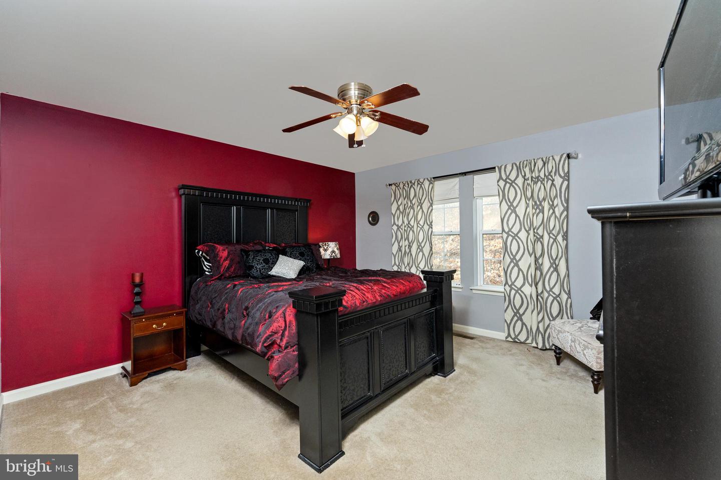 4072 PRESIDENTIAL HILL LOOP, DUMFRIES, Virginia 22025, 4 Bedrooms Bedrooms, ,3 BathroomsBathrooms,Residential,For sale,4072 PRESIDENTIAL HILL LOOP,VAPW2112406 MLS # VAPW2112406