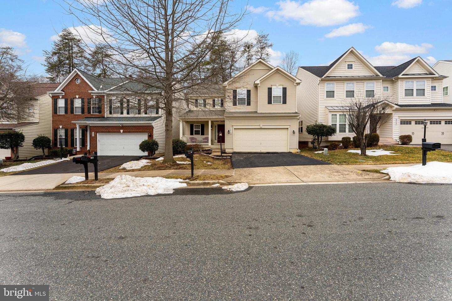 4072 PRESIDENTIAL HILL LOOP, DUMFRIES, Virginia 22025, 4 Bedrooms Bedrooms, ,3 BathroomsBathrooms,Residential,For sale,4072 PRESIDENTIAL HILL LOOP,VAPW2112406 MLS # VAPW2112406