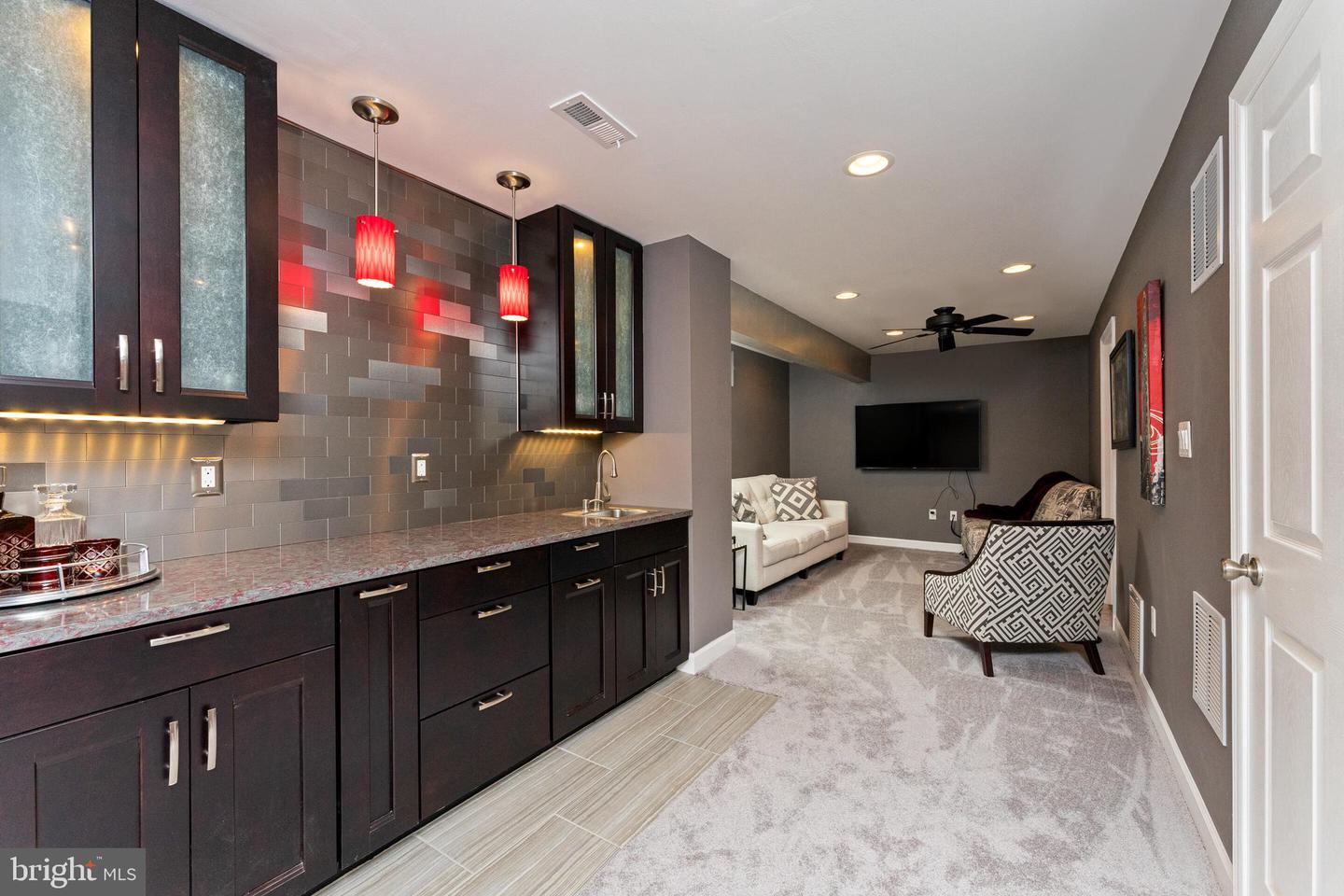 4072 PRESIDENTIAL HILL LOOP, DUMFRIES, Virginia 22025, 4 Bedrooms Bedrooms, ,3 BathroomsBathrooms,Residential,For sale,4072 PRESIDENTIAL HILL LOOP,VAPW2112406 MLS # VAPW2112406