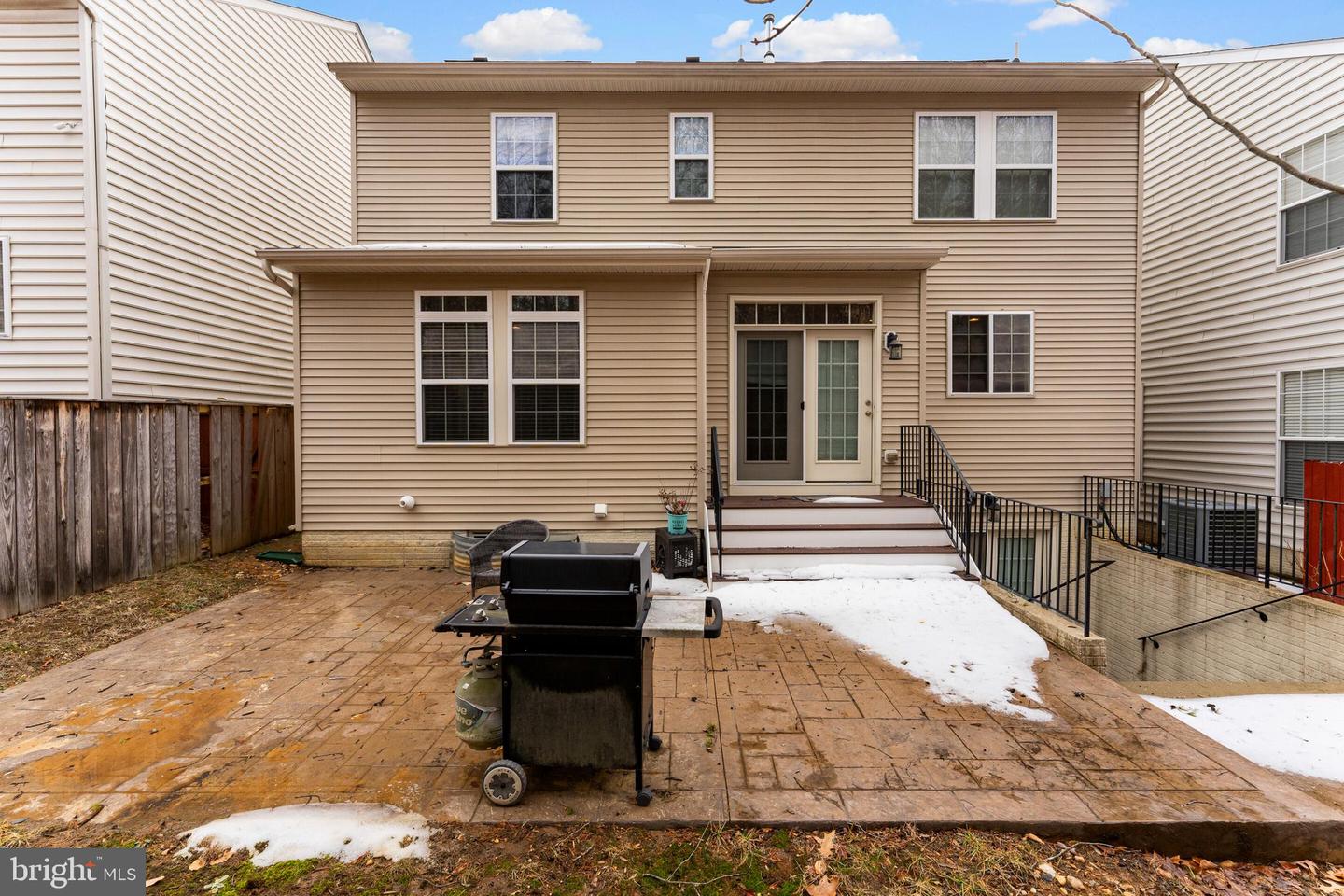 4072 PRESIDENTIAL HILL LOOP, DUMFRIES, Virginia 22025, 4 Bedrooms Bedrooms, ,3 BathroomsBathrooms,Residential,For sale,4072 PRESIDENTIAL HILL LOOP,VAPW2112406 MLS # VAPW2112406