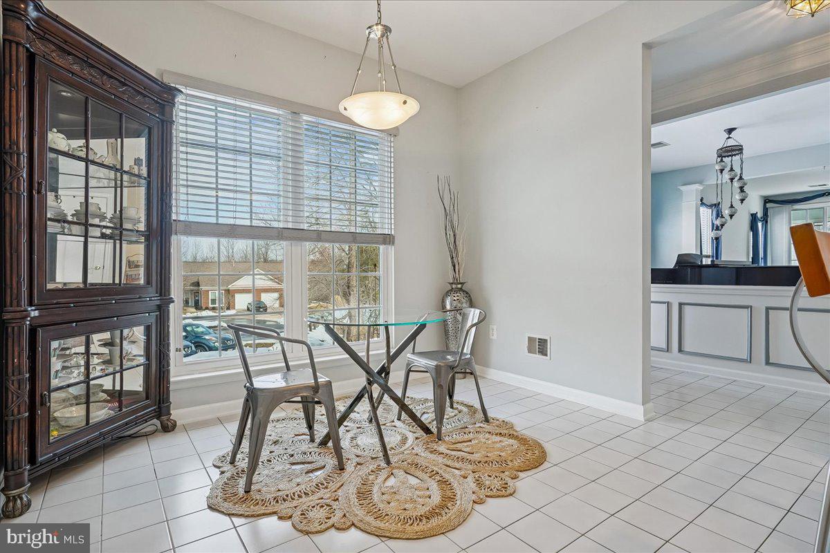 12241 FARMBERRY CT, WOODBRIDGE, Virginia 22192, 2 Bedrooms Bedrooms, ,2 BathroomsBathrooms,Residential,For sale,12241 FARMBERRY CT,VAPW2112436 MLS # VAPW2112436