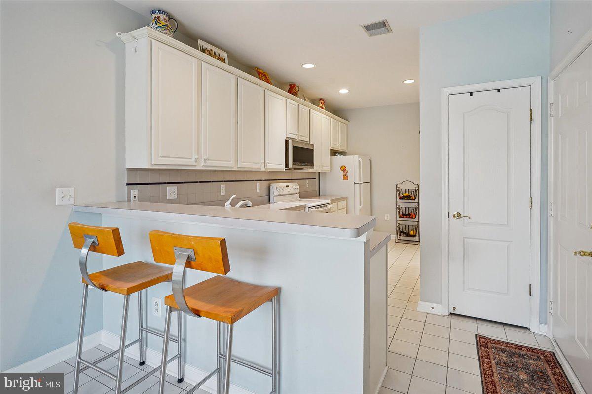 12241 FARMBERRY CT, WOODBRIDGE, Virginia 22192, 2 Bedrooms Bedrooms, ,2 BathroomsBathrooms,Residential,For sale,12241 FARMBERRY CT,VAPW2112436 MLS # VAPW2112436