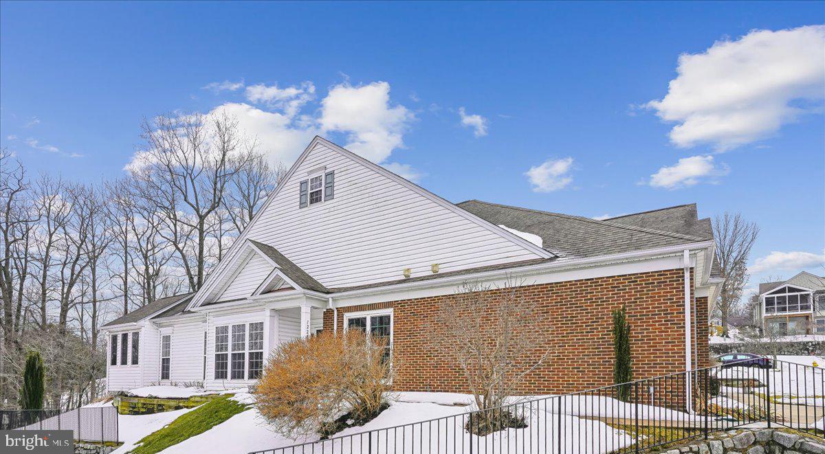 12241 FARMBERRY CT, WOODBRIDGE, Virginia 22192, 2 Bedrooms Bedrooms, ,2 BathroomsBathrooms,Residential,For sale,12241 FARMBERRY CT,VAPW2112436 MLS # VAPW2112436