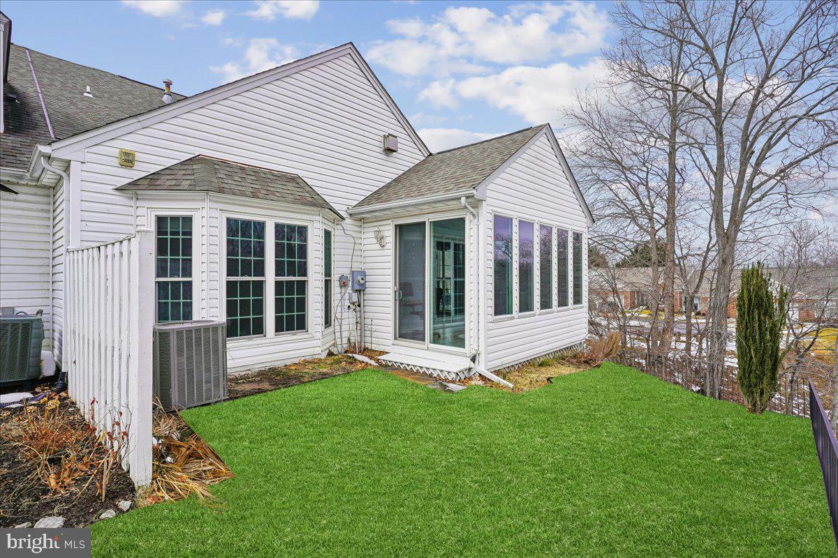 12241 FARMBERRY CT, WOODBRIDGE, Virginia 22192, 2 Bedrooms Bedrooms, ,2 BathroomsBathrooms,Residential,For sale,12241 FARMBERRY CT,VAPW2112436 MLS # VAPW2112436