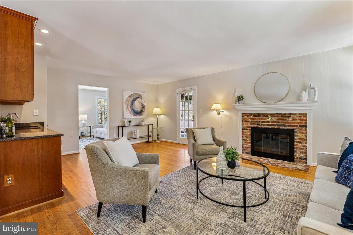 3105 MILLER HEIGHTS RD, OAKTON, Virginia 22124, 5 Bedrooms Bedrooms, ,2 BathroomsBathrooms,Residential,For sale,3105 MILLER HEIGHTS RD,VAFX2290940 MLS # VAFX2290940