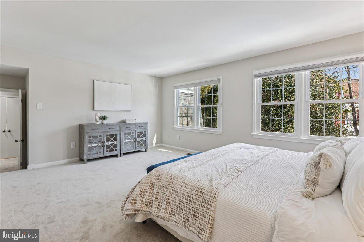 3105 MILLER HEIGHTS RD, OAKTON, Virginia 22124, 5 Bedrooms Bedrooms, ,2 BathroomsBathrooms,Residential,For sale,3105 MILLER HEIGHTS RD,VAFX2290940 MLS # VAFX2290940