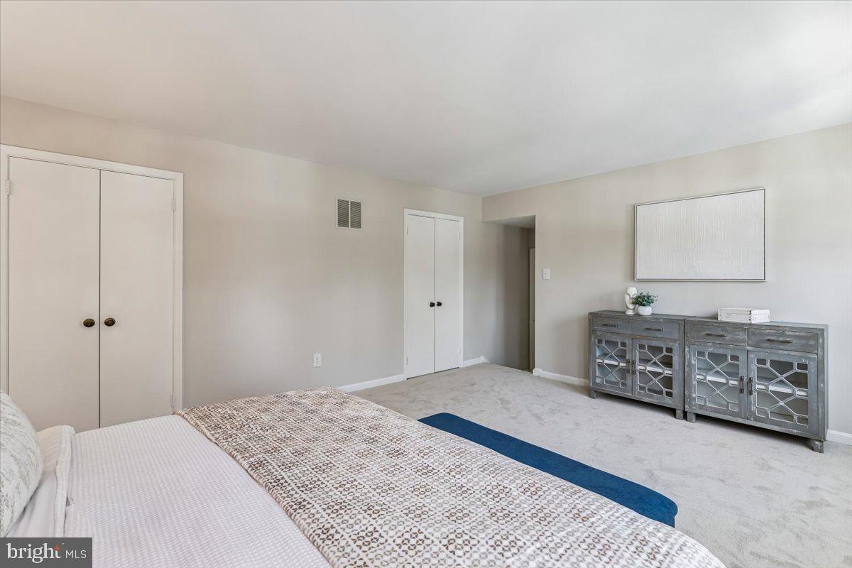 3105 MILLER HEIGHTS RD, OAKTON, Virginia 22124, 5 Bedrooms Bedrooms, ,2 BathroomsBathrooms,Residential,For sale,3105 MILLER HEIGHTS RD,VAFX2290940 MLS # VAFX2290940