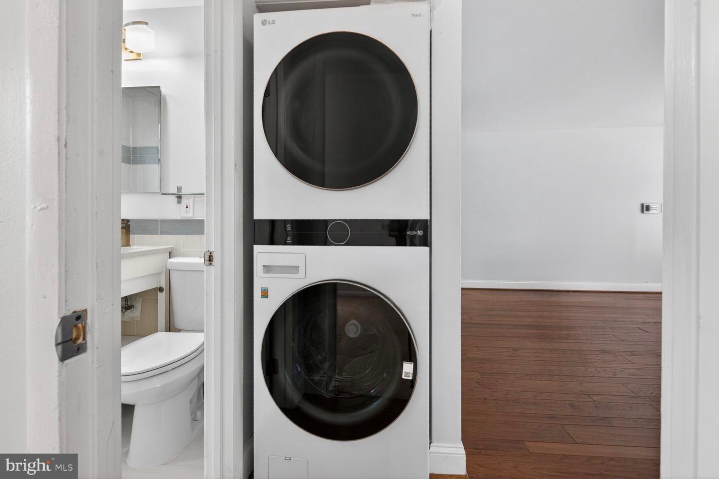 2800-A S WAKEFIELD ST #A, ARLINGTON, Virginia 22206, 2 Bedrooms Bedrooms, ,1 BathroomBathrooms,Residential,For sale,2800-A S WAKEFIELD ST #A,VAAR2068884 MLS # VAAR2068884 2800-A S WAKEFIELD ST #A, ARLINGTON, Virginia 22206, 2 Bedrooms Bedrooms, ,1 BathroomBathrooms,Residential,For sale,2800-A S WAKEFIELD ST #A,VAAR2068884 MLS # VAAR2068884