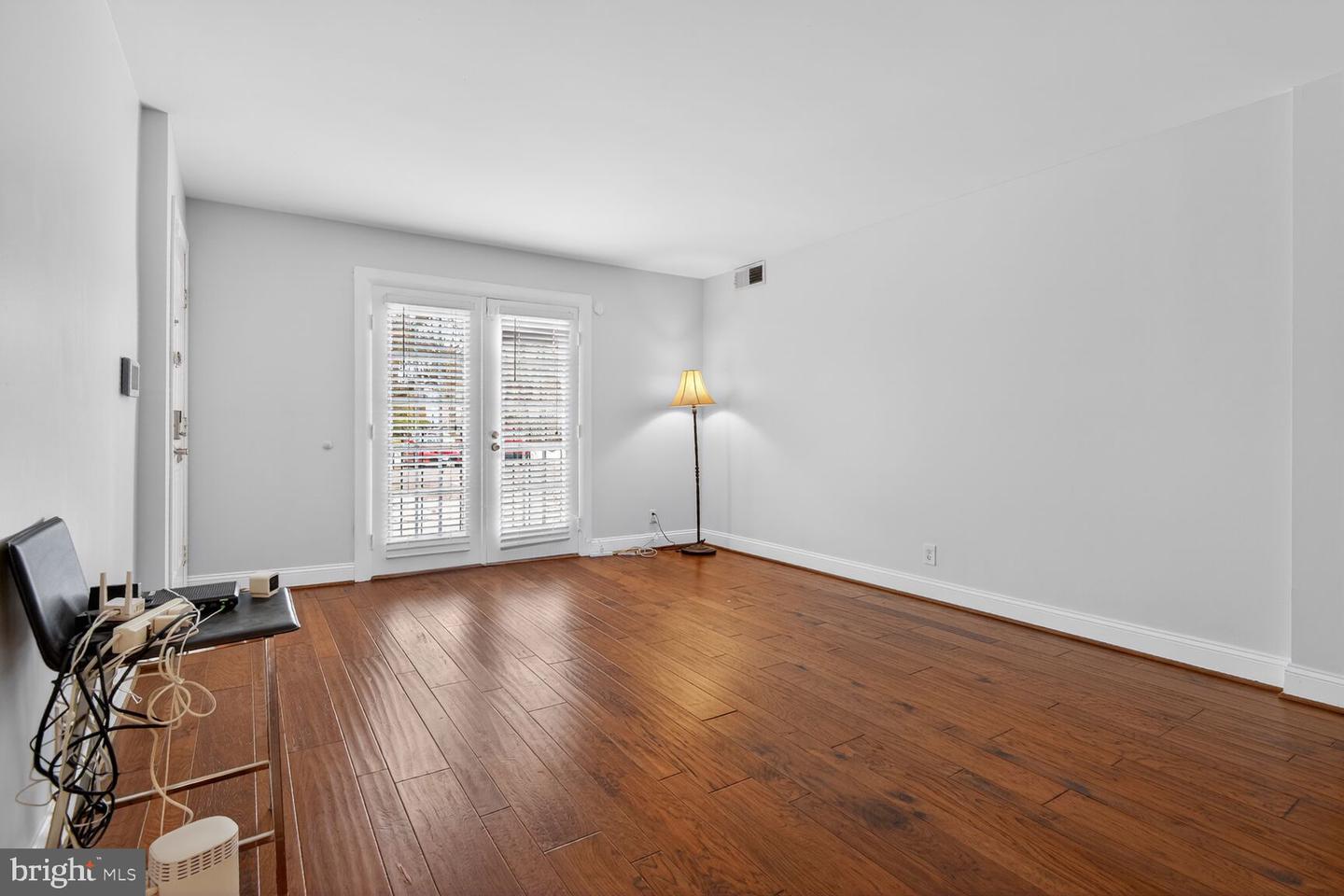 2800-A S WAKEFIELD ST #A, ARLINGTON, Virginia 22206, 2 Bedrooms Bedrooms, ,1 BathroomBathrooms,Residential,For sale,2800-A S WAKEFIELD ST #A,VAAR2068884 MLS # VAAR2068884 2800-A S WAKEFIELD ST #A, ARLINGTON, Virginia 22206, 2 Bedrooms Bedrooms, ,1 BathroomBathrooms,Residential,For sale,2800-A S WAKEFIELD ST #A,VAAR2068884 MLS # VAAR2068884