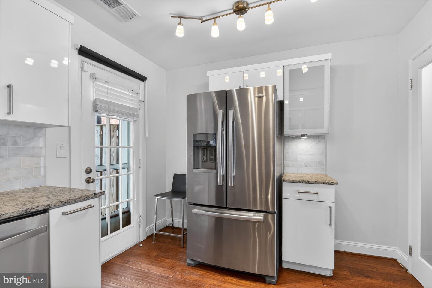 2800-A S WAKEFIELD ST #A, ARLINGTON, Virginia 22206, 2 Bedrooms Bedrooms, ,1 BathroomBathrooms,Residential,For sale,2800-A S WAKEFIELD ST #A,VAAR2068884 MLS # VAAR2068884 2800-A S WAKEFIELD ST #A, ARLINGTON, Virginia 22206, 2 Bedrooms Bedrooms, ,1 BathroomBathrooms,Residential,For sale,2800-A S WAKEFIELD ST #A,VAAR2068884 MLS # VAAR2068884