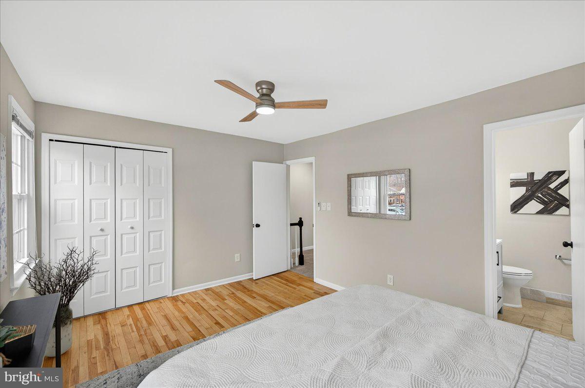 9512 MEADOW GROVE CT, BURKE, Virginia 22015, 3 Bedrooms Bedrooms, 12 Rooms Rooms,3 BathroomsBathrooms,Residential,For sale,9512 MEADOW GROVE CT,VAFX2290996 MLS # VAFX2290996