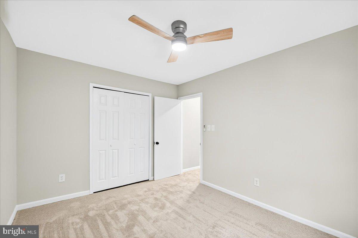 9512 MEADOW GROVE CT, BURKE, Virginia 22015, 3 Bedrooms Bedrooms, 12 Rooms Rooms,3 BathroomsBathrooms,Residential,For sale,9512 MEADOW GROVE CT,VAFX2290996 MLS # VAFX2290996