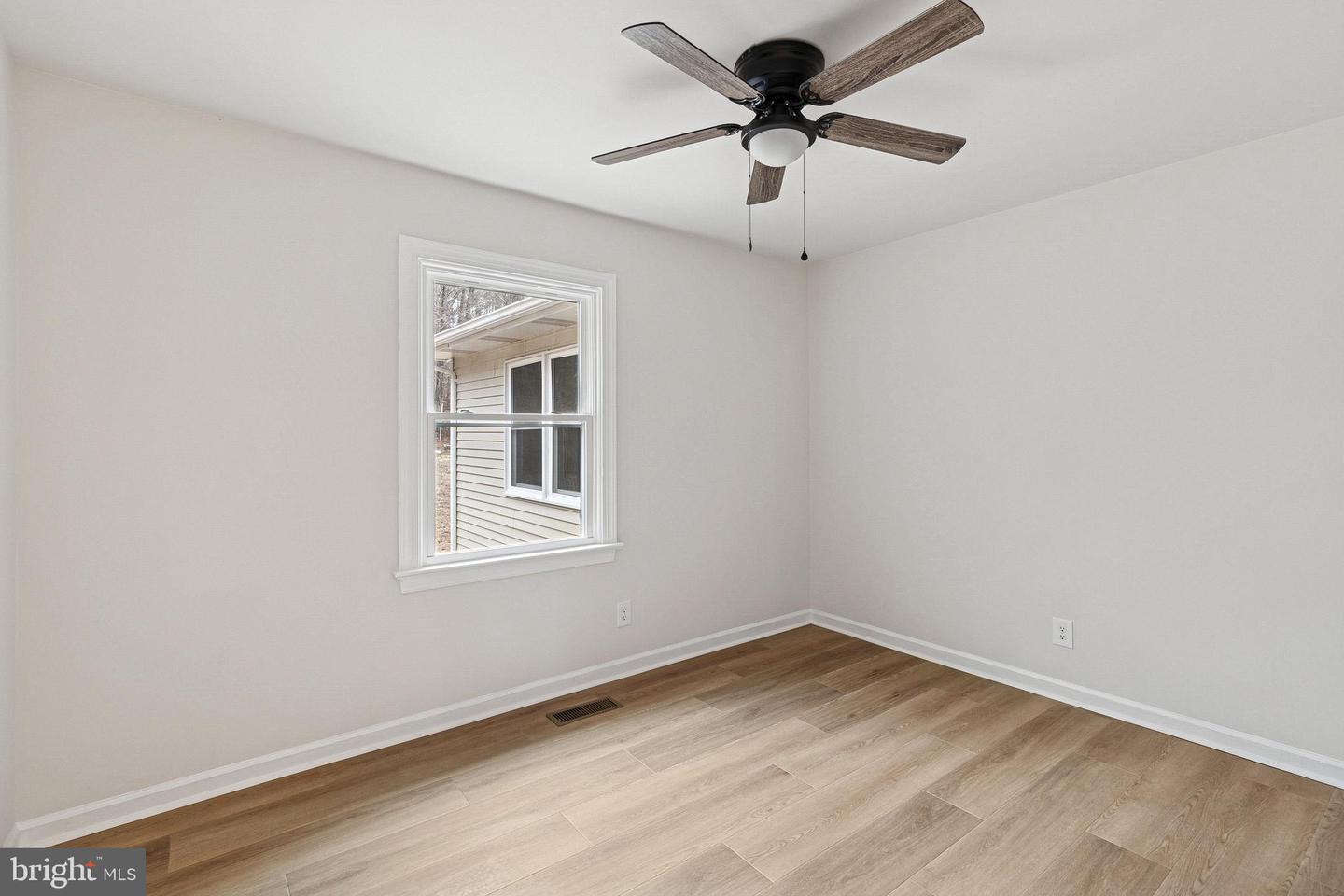 9 INEZ WAY, STAFFORD, Virginia 22554, 3 Bedrooms Bedrooms, ,2 BathroomsBathrooms,Residential,For sale,9 INEZ WAY,VAST2046154 MLS # VAST2046154