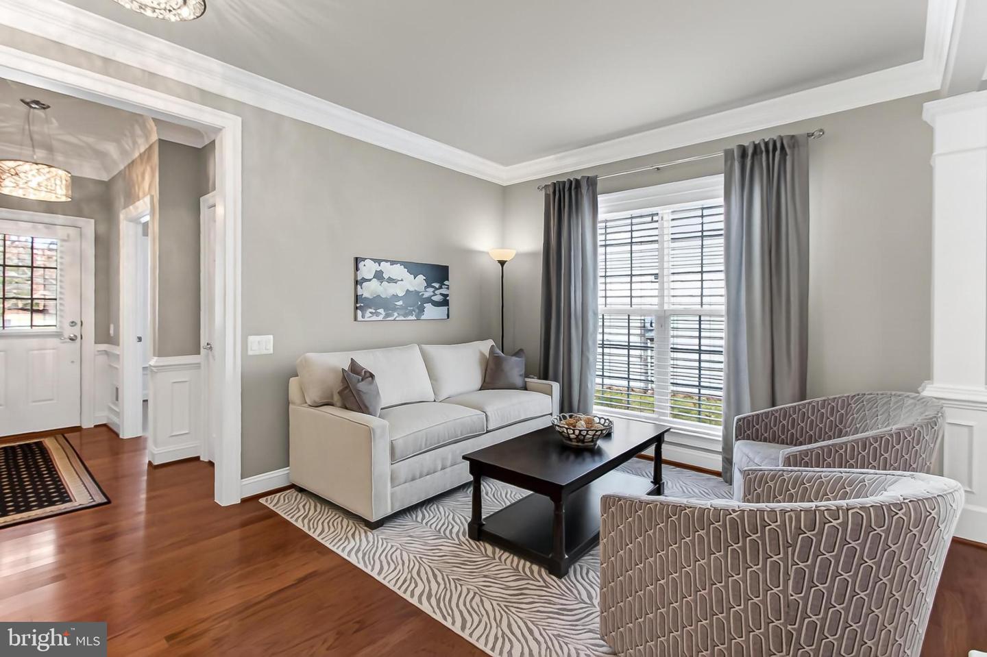 20687 GOLDEN RIDGE DR, ASHBURN, Virginia 20147, 3 Bedrooms Bedrooms, 15 Rooms Rooms,3 BathroomsBathrooms,Residential,For sale,20687 GOLDEN RIDGE DR,VALO2115924 MLS # VALO2115924