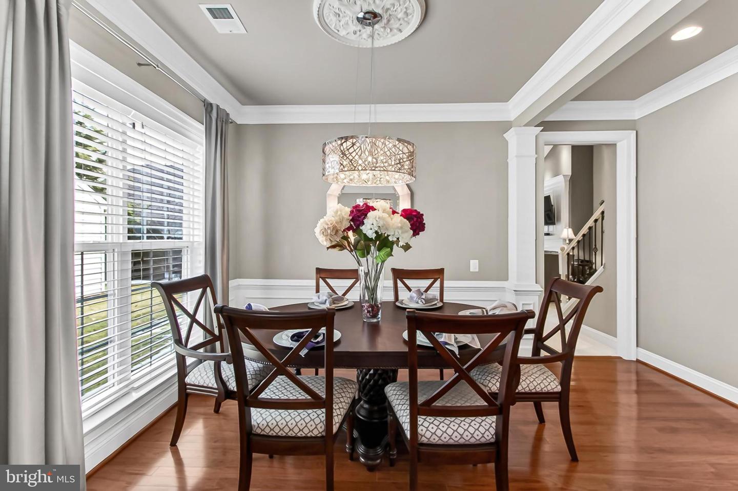 20687 GOLDEN RIDGE DR, ASHBURN, Virginia 20147, 3 Bedrooms Bedrooms, 15 Rooms Rooms,3 BathroomsBathrooms,Residential,For sale,20687 GOLDEN RIDGE DR,VALO2115924 MLS # VALO2115924