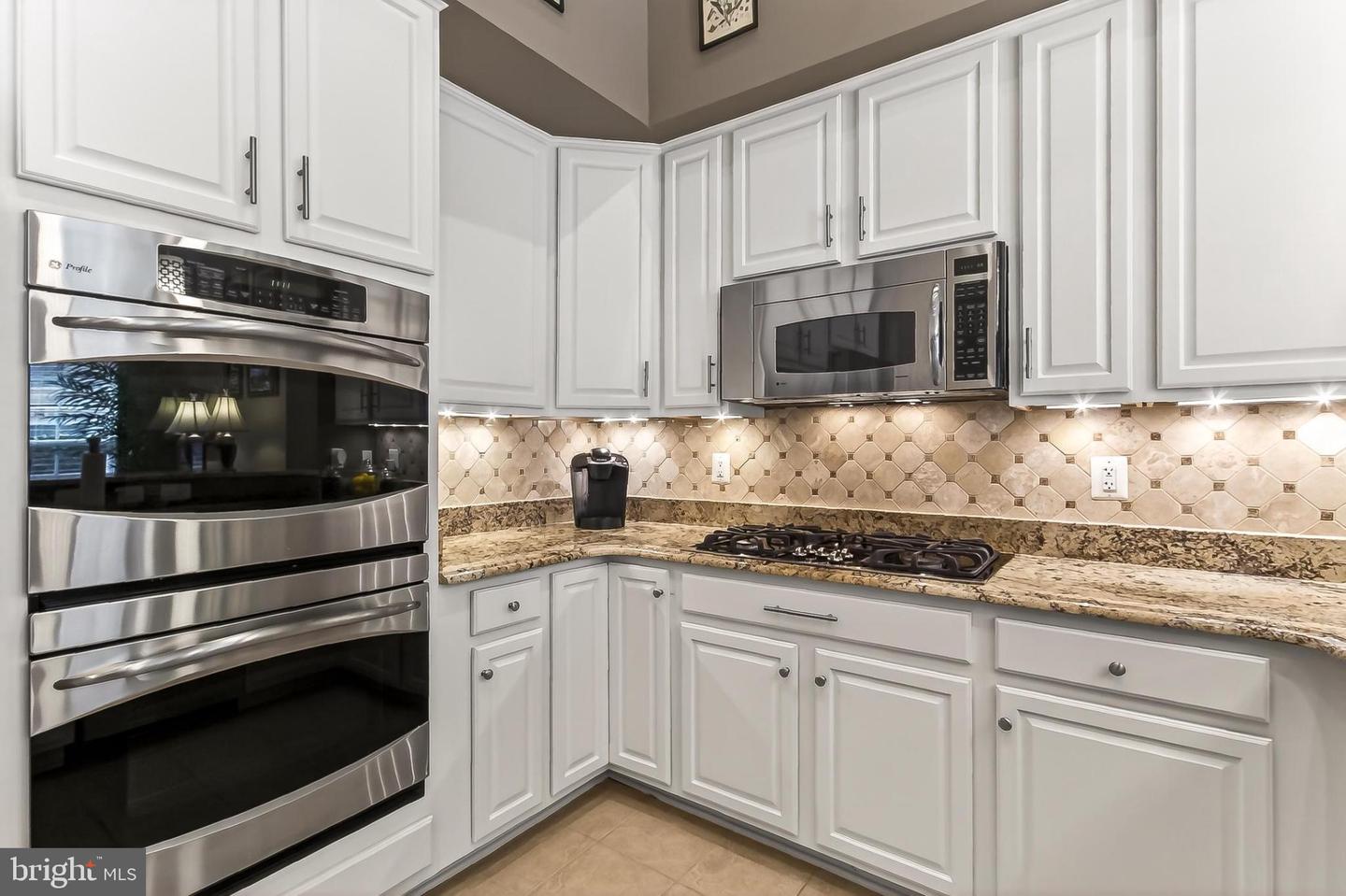 20687 GOLDEN RIDGE DR, ASHBURN, Virginia 20147, 3 Bedrooms Bedrooms, 15 Rooms Rooms,3 BathroomsBathrooms,Residential,For sale,20687 GOLDEN RIDGE DR,VALO2115924 MLS # VALO2115924