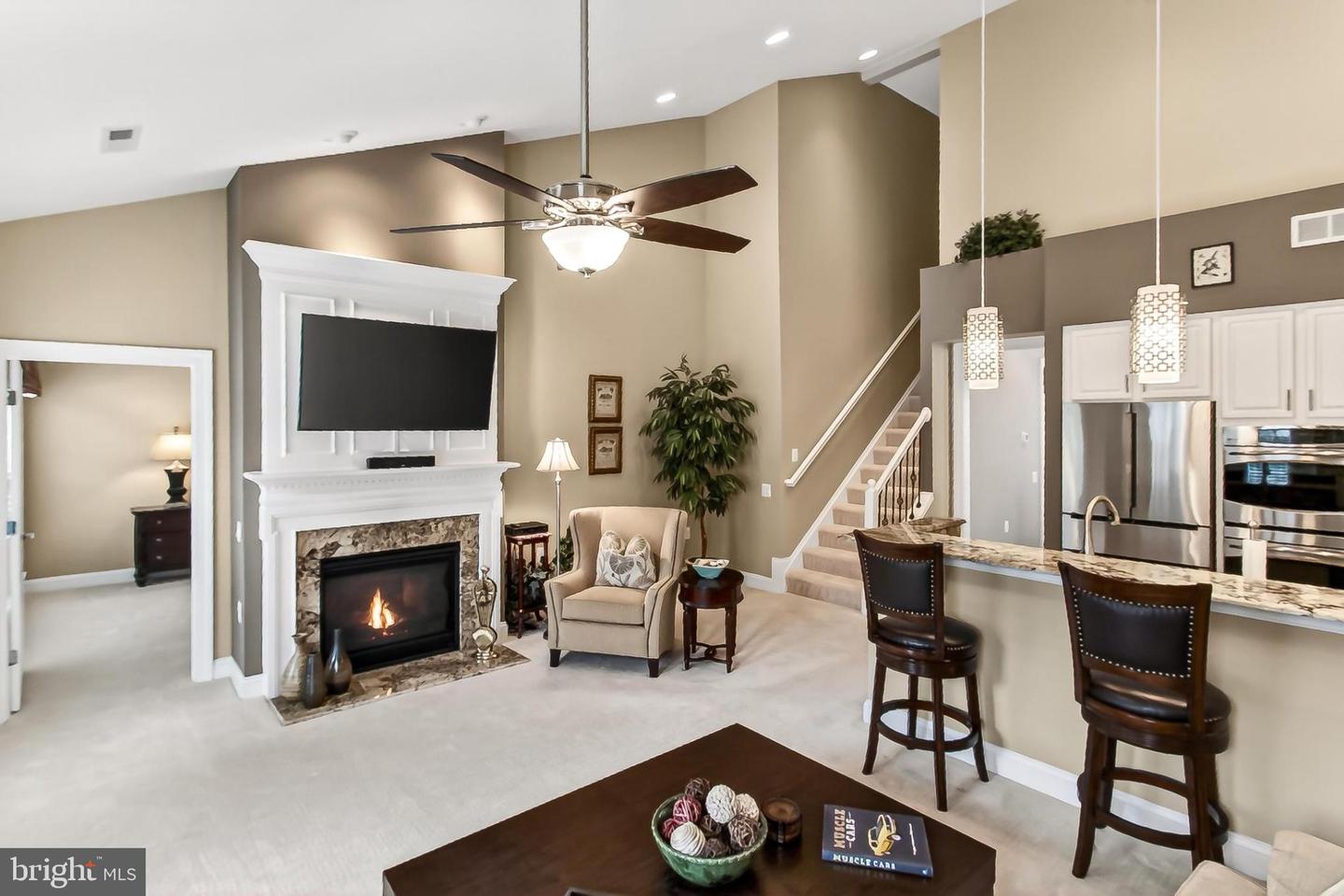 20687 GOLDEN RIDGE DR, ASHBURN, Virginia 20147, 3 Bedrooms Bedrooms, 15 Rooms Rooms,3 BathroomsBathrooms,Residential,For sale,20687 GOLDEN RIDGE DR,VALO2115924 MLS # VALO2115924