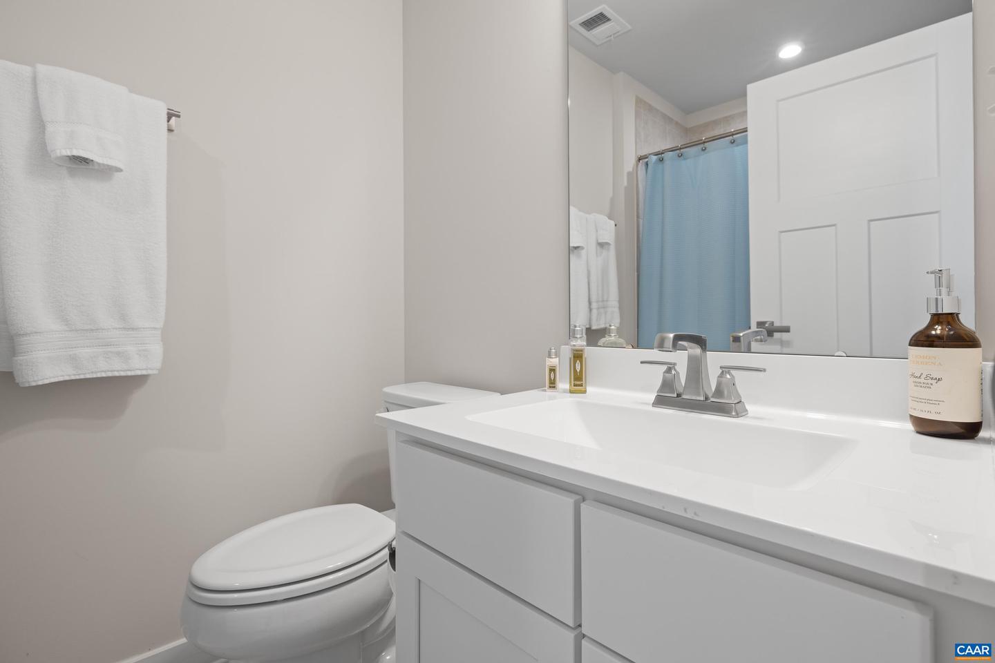 390 WINDING RD, KESWICK, Virginia 22947, 3 Bedrooms Bedrooms, ,3 BathroomsBathrooms,Residential,For sale,390 WINDING RD,673283 MLS # 673283