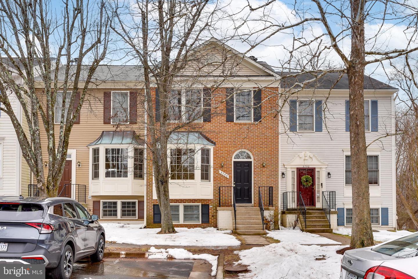 3752 FARMLAND DR, FAIRFAX, Virginia 22033, 4 Bedrooms Bedrooms, ,3 BathroomsBathrooms,Residential,For sale,3752 FARMLAND DR,VAFX2291116 MLS # VAFX2291116