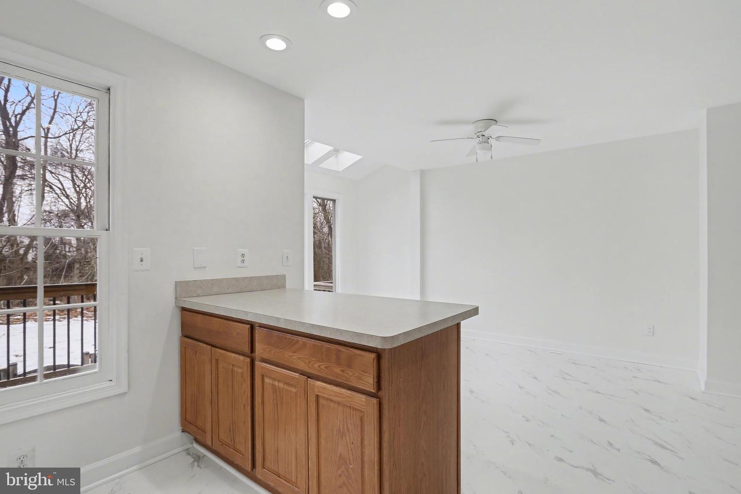 3752 FARMLAND DR, FAIRFAX, Virginia 22033, 4 Bedrooms Bedrooms, ,3 BathroomsBathrooms,Residential,For sale,3752 FARMLAND DR,VAFX2291116 MLS # VAFX2291116