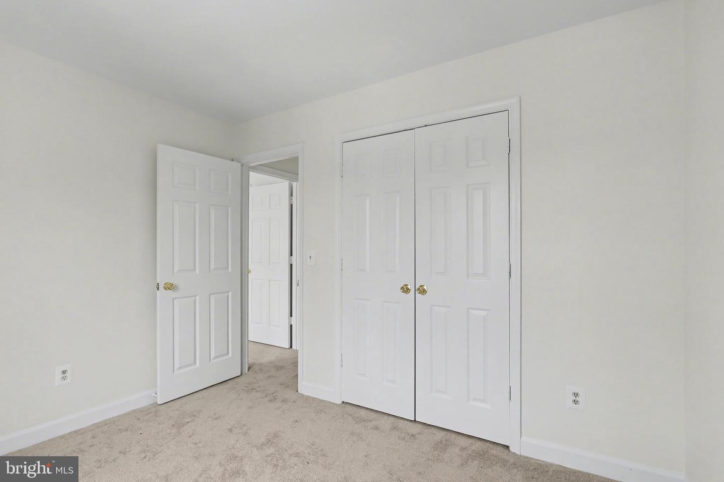 3752 FARMLAND DR, FAIRFAX, Virginia 22033, 4 Bedrooms Bedrooms, ,3 BathroomsBathrooms,Residential,For sale,3752 FARMLAND DR,VAFX2291116 MLS # VAFX2291116