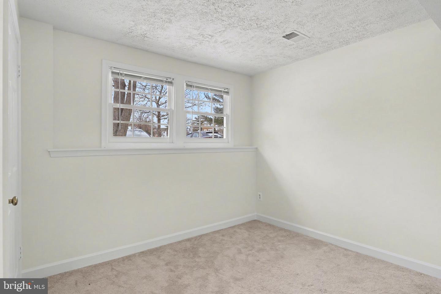 3752 FARMLAND DR, FAIRFAX, Virginia 22033, 4 Bedrooms Bedrooms, ,3 BathroomsBathrooms,Residential,For sale,3752 FARMLAND DR,VAFX2291116 MLS # VAFX2291116