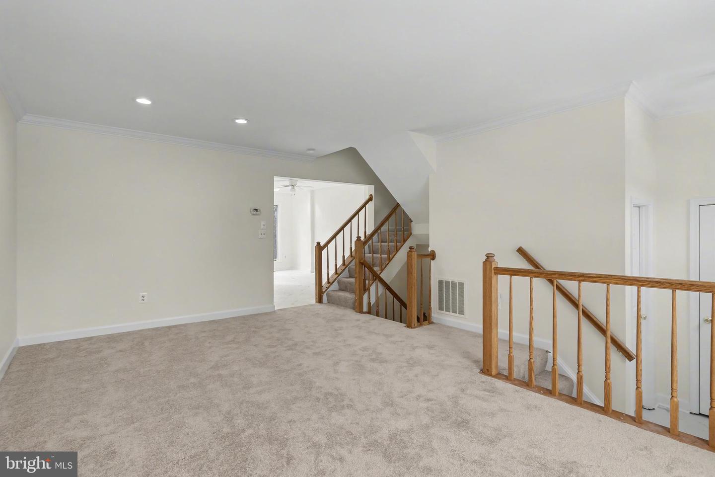 3752 FARMLAND DR, FAIRFAX, Virginia 22033, 4 Bedrooms Bedrooms, ,3 BathroomsBathrooms,Residential,For sale,3752 FARMLAND DR,VAFX2291116 MLS # VAFX2291116