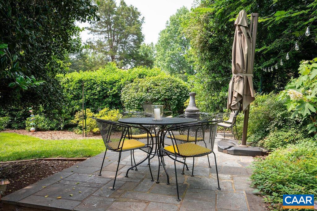 1621 MEADOWBROOK HEIGHTS RD, CHARLOTTESVILLE, Virginia 22901, 5 Bedrooms Bedrooms, ,3 BathroomsBathrooms,Residential,For sale,1621 MEADOWBROOK HEIGHTS RD,673294 MLS # 673294