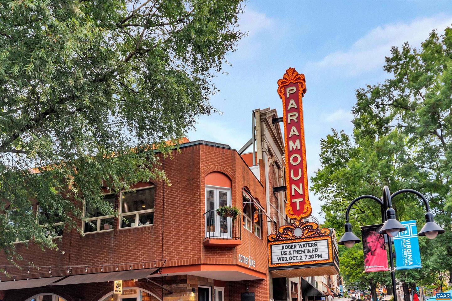 1621 MEADOWBROOK HEIGHTS RD, CHARLOTTESVILLE, Virginia 22901, 5 Bedrooms Bedrooms, ,3 BathroomsBathrooms,Residential,For sale,1621 MEADOWBROOK HEIGHTS RD,673294 MLS # 673294