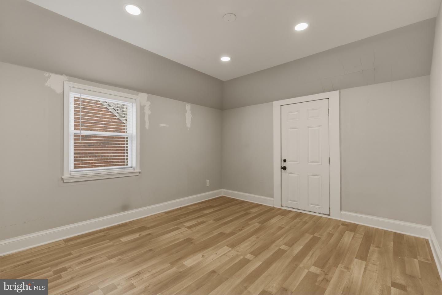 716 CROISSANT PL SE, WASHINGTON, District Of Columbia 20019, ,Residential,For sale,716 CROISSANT PL SE,DCDC2246296 MLS # DCDC2246296